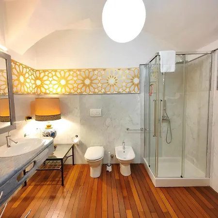 Hostdomus - Aqua Suite Turin Exterior photo